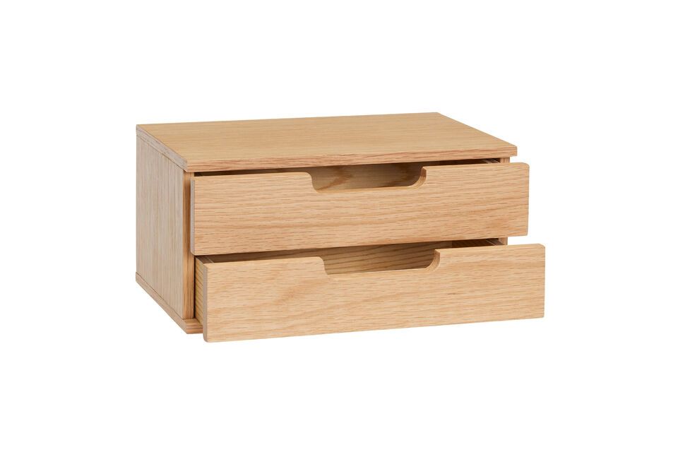 Der AtHand Beistelltisch aus hellem Holz ist das perfekte Accessoire