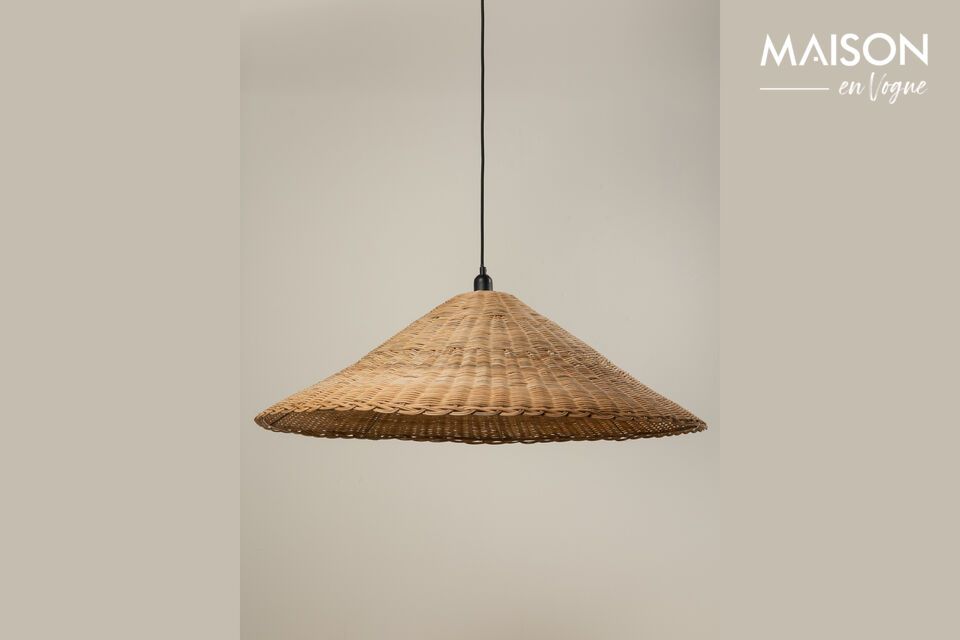 Hängeleuchte aus Rattan: natürliches Licht und elegantes Design.