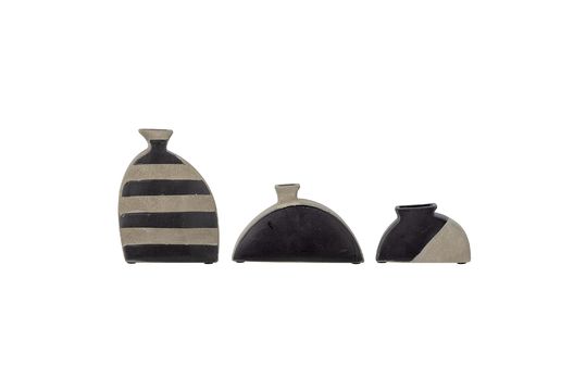 Schwarze Vasen aus Terrakotta Nezha