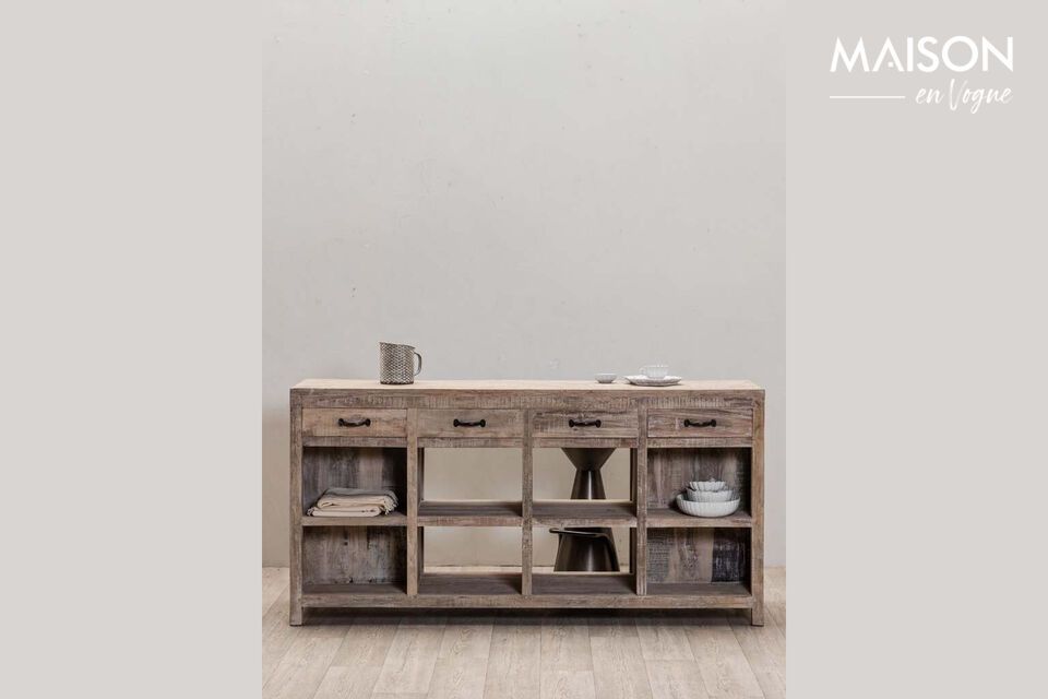 Erkunden Sie den zeitlosen Stil mit unserem nachhaltigen Sideboard aus recyceltem Holz.