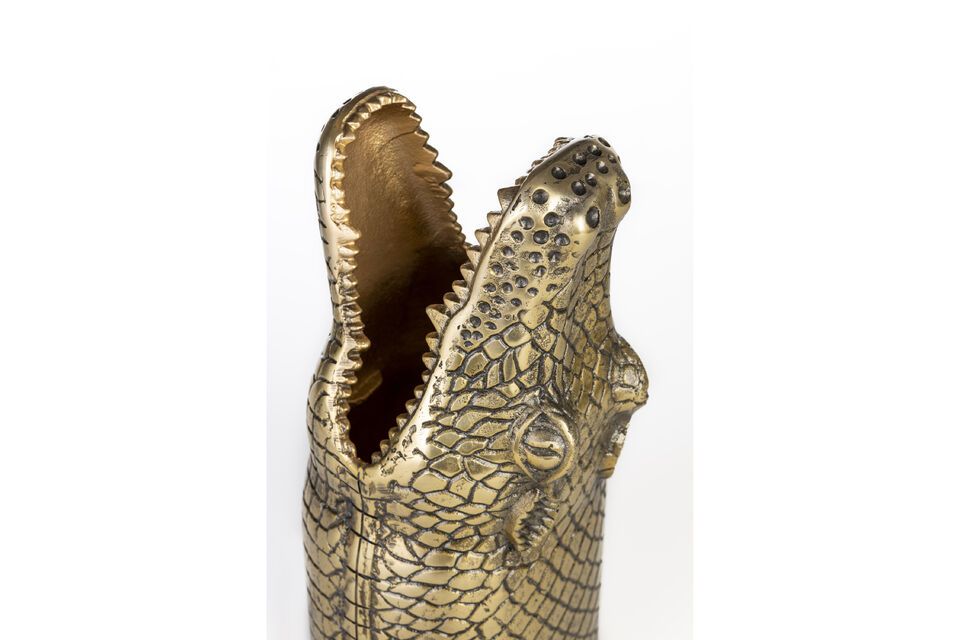 Vase aus recyceltem Aluminium in Gold Alligator - 7